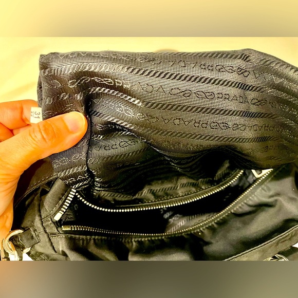 👜 PRADA cross body/tote bag_black_Authentic 👜 - Picture 3 of 16